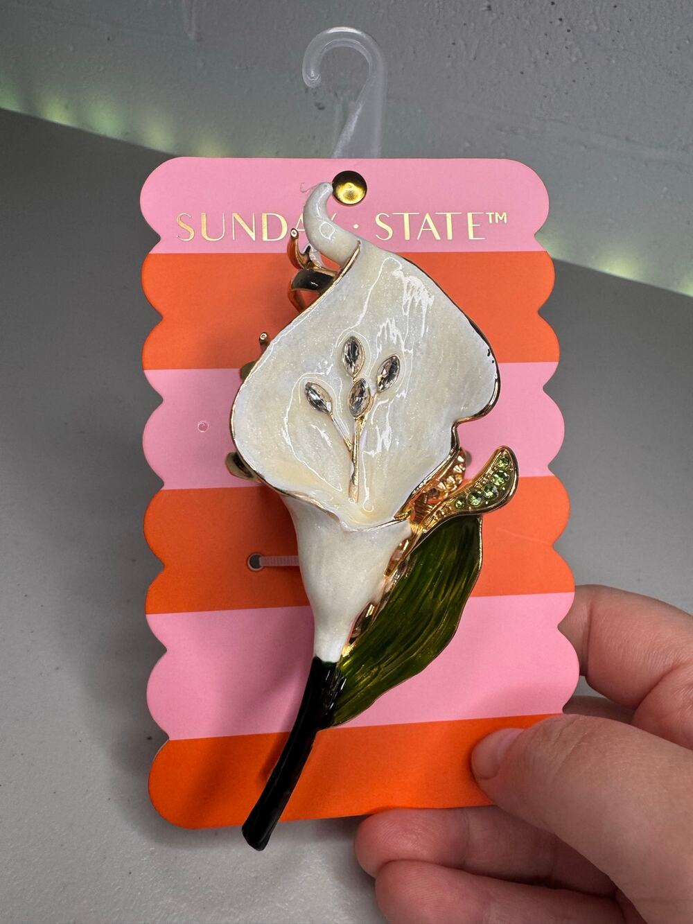 Sunday State White Calla Lily Flower Hair Claw Clip Enamel Gold Tone New
